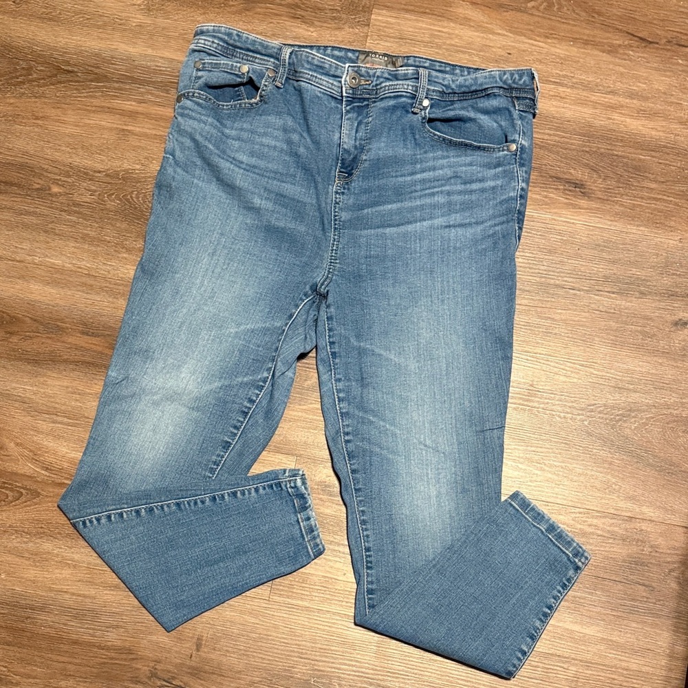 Torrid Midfit Super Skinny, Super Soft Jeans